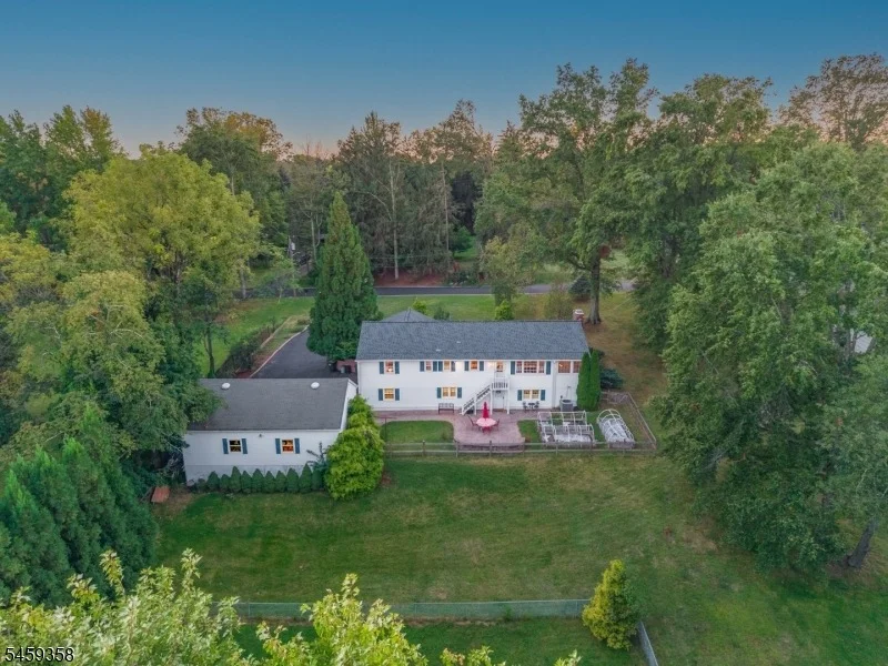 Photo of 2 Orchard Dr