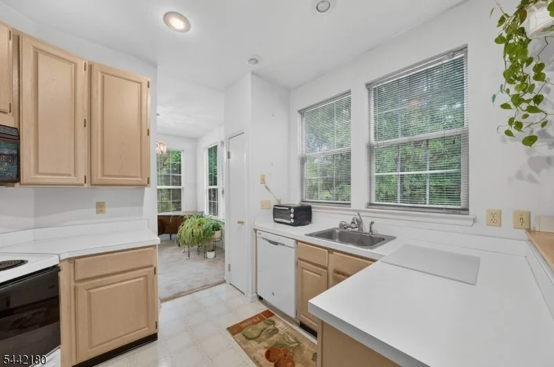 Photo of 18 Pheasant Brook Court