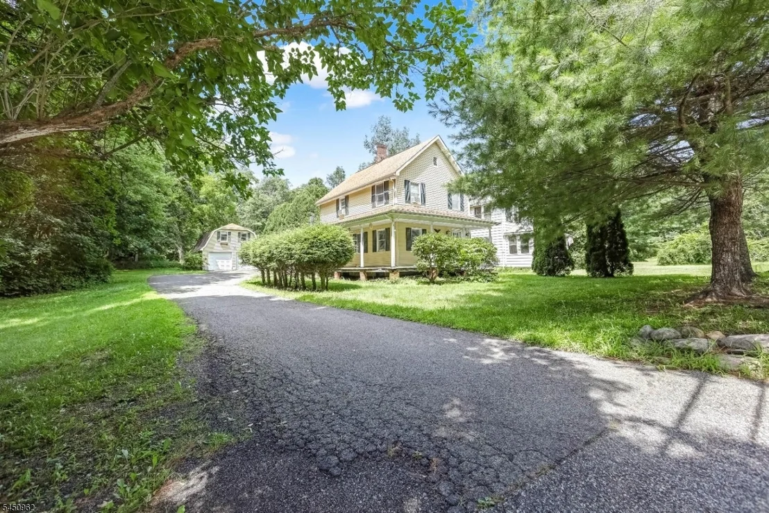 Photo of 39 Clinton Rd