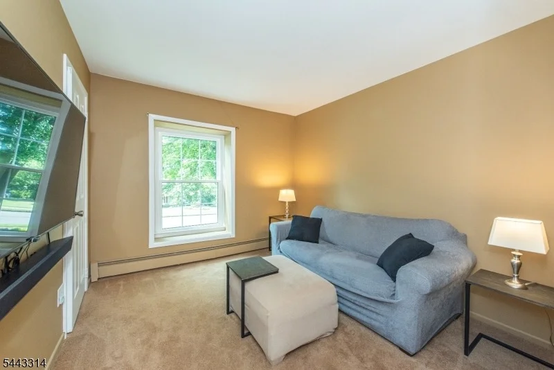 Photo of 37 Camelot Dr