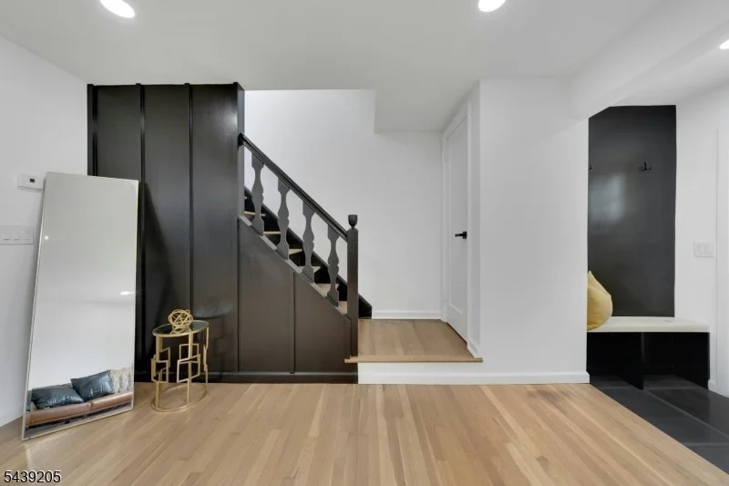 Photo of 12 Lerome Pl