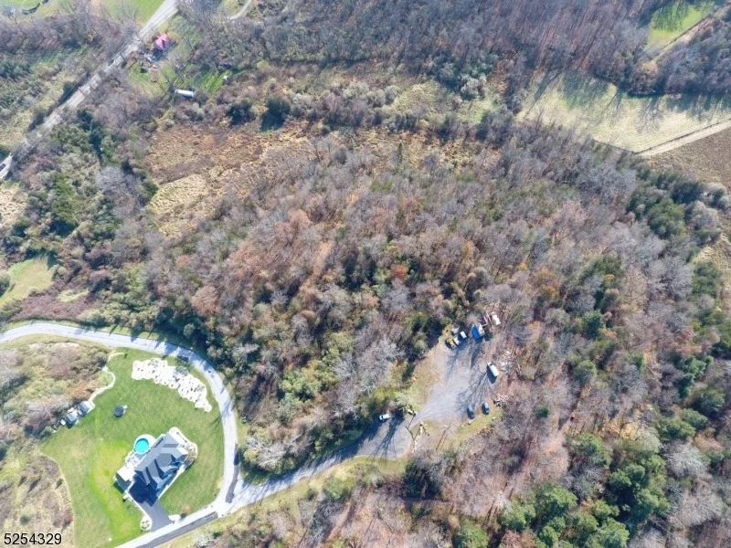 Photo of 2 Davon Ln