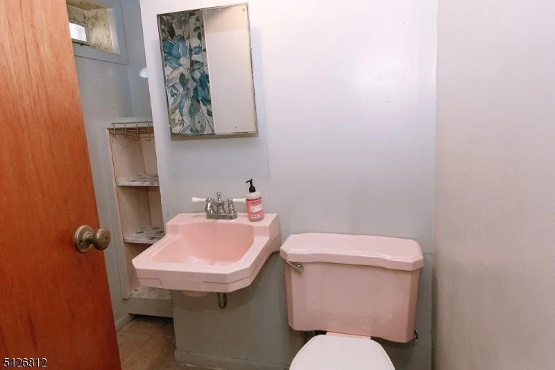 Photo of 104 Hillcrest Ter