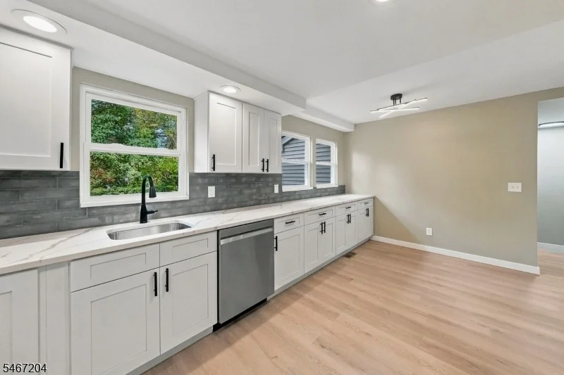 Photo of 22 Forest Ln