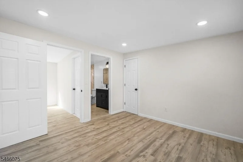 Photo of 728 Glen Rd