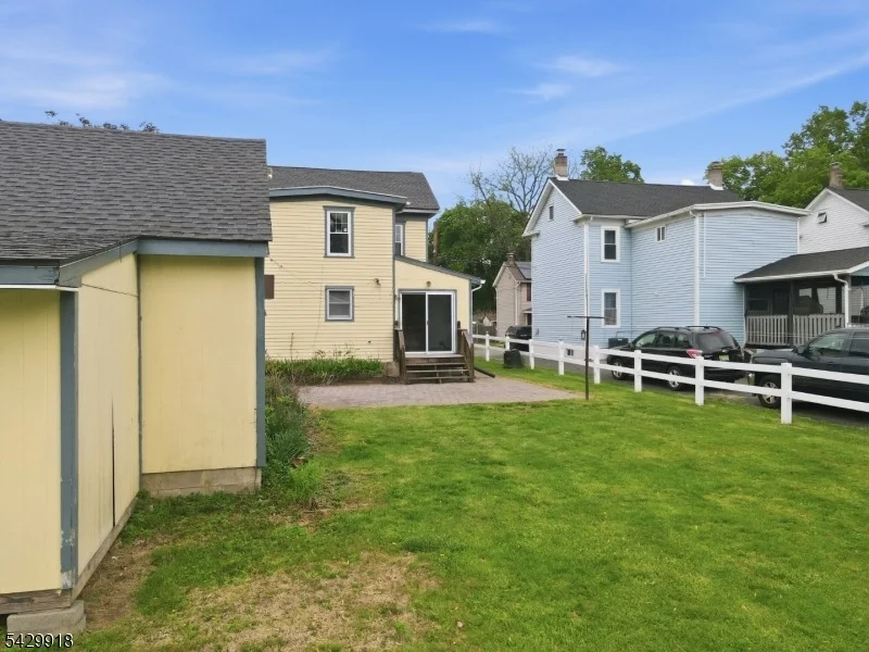 Photo of 54 Front St