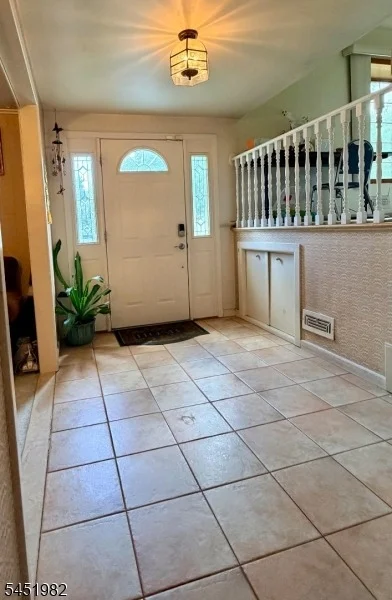 Photo of 114 Sandra Dr