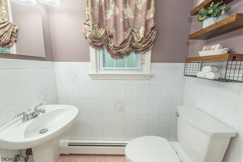 Photo of 27 Bogert Rd
