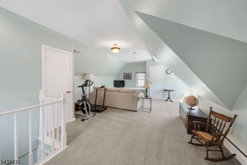 Photo of 1269 Robinson Ter
