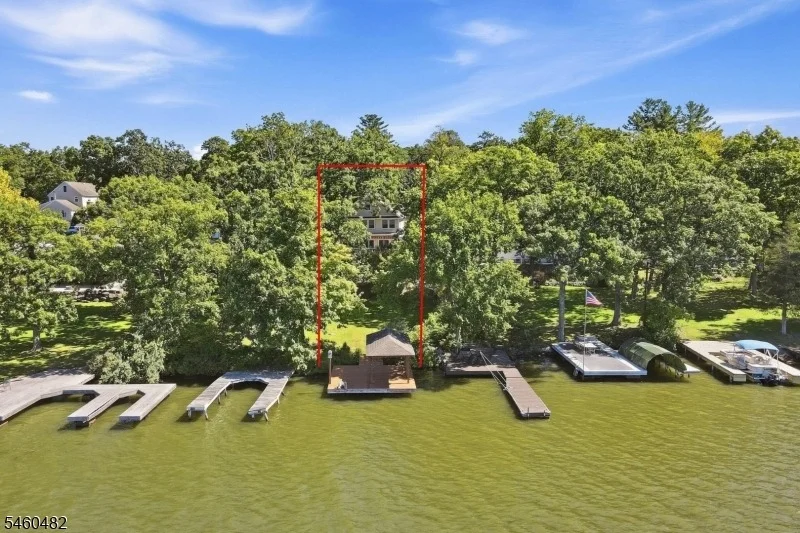 Photo of 212 Long Pond Rd