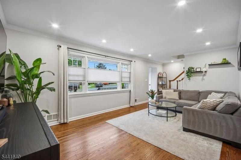 Photo of 23 Andover Pl