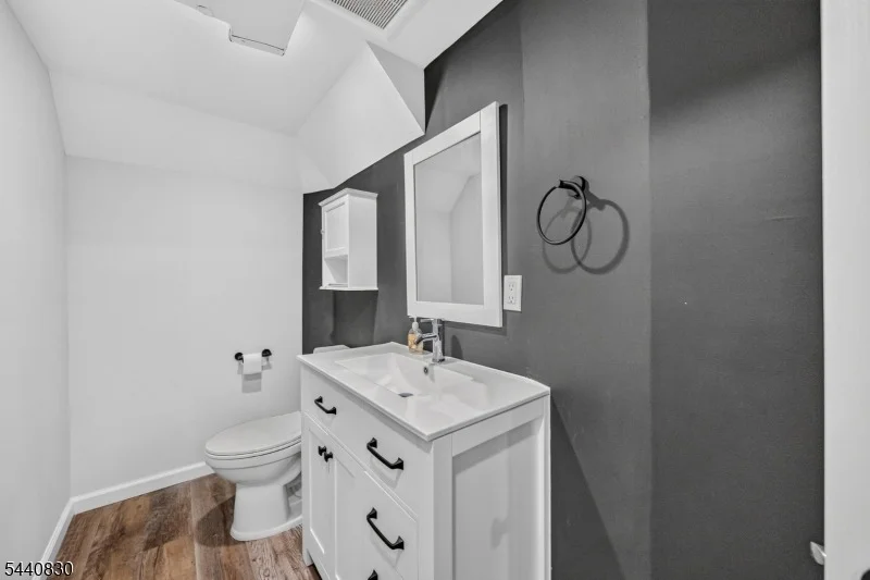 Photo of 42 Donnalin Pl
