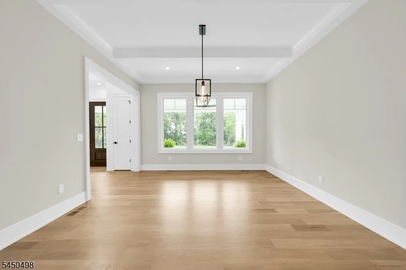 Photo of 237 Mountainside Rd