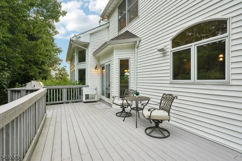Photo of 16 Apple Ln