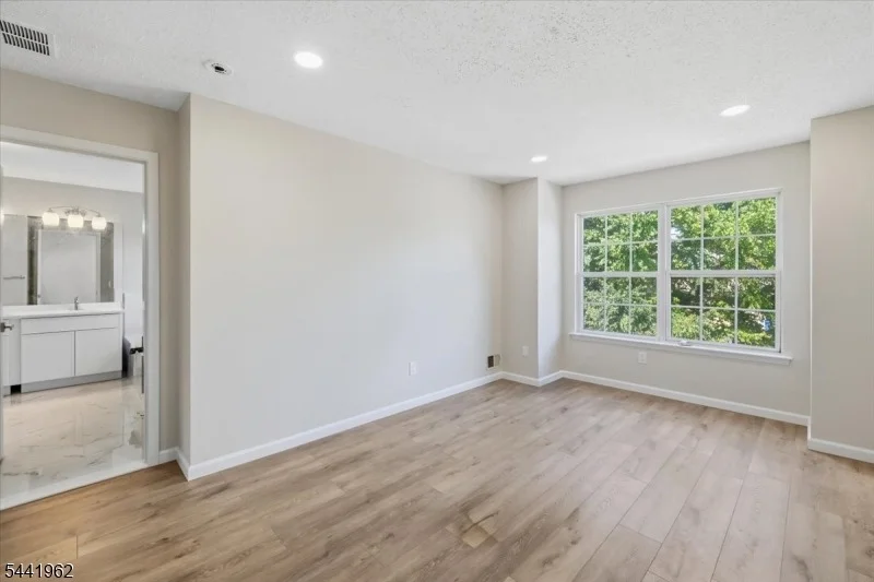 Photo of 286 Nebula Rd