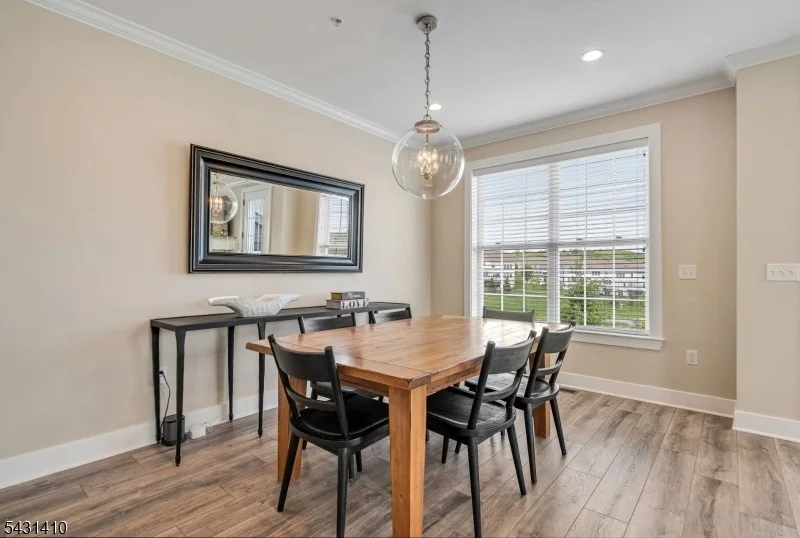 Photo of 137 Aspen Dr