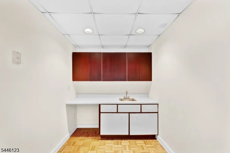 Photo of 30 Ellsworth Dr