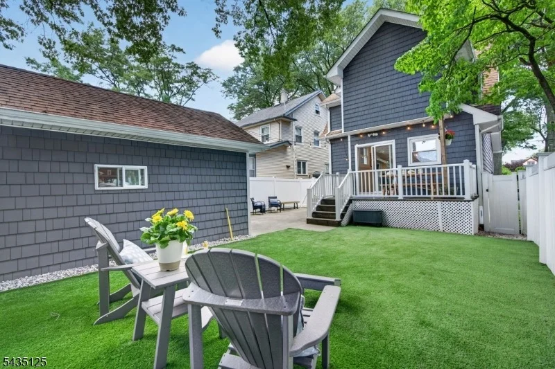 Photo of 54 Van Riper Ave