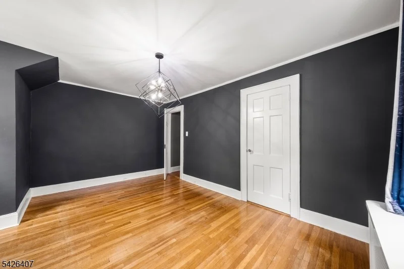 Photo of 192 Gregory Ave