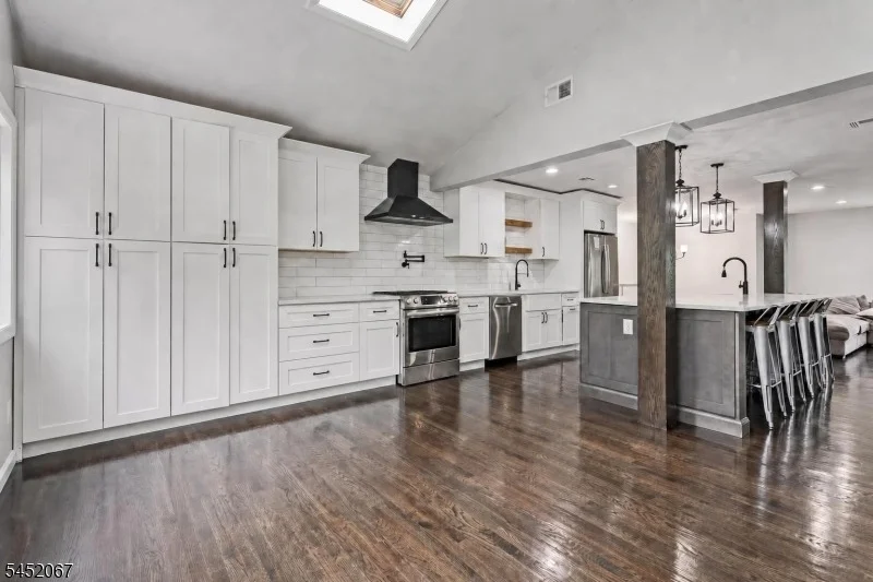 Photo of 23 Douglas Dr