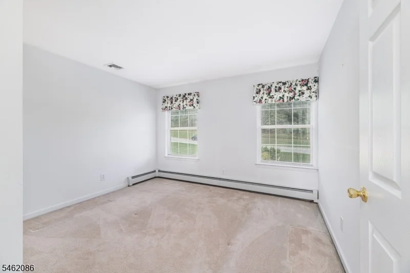 Photo of 17 Bailey Dr