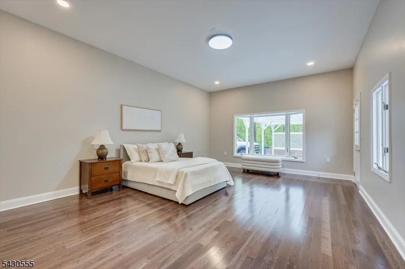 Photo of 270 Mountain Rd
