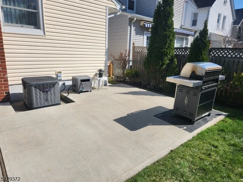 Photo of 39 Niagara St
