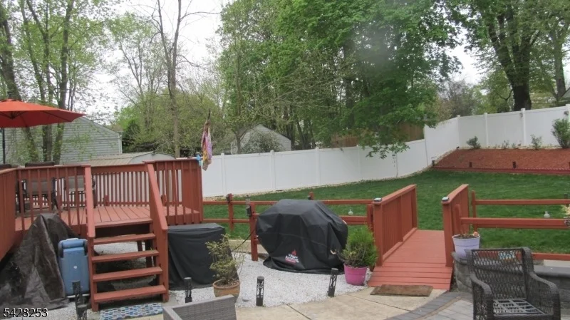Photo of 815 Mountain Ave