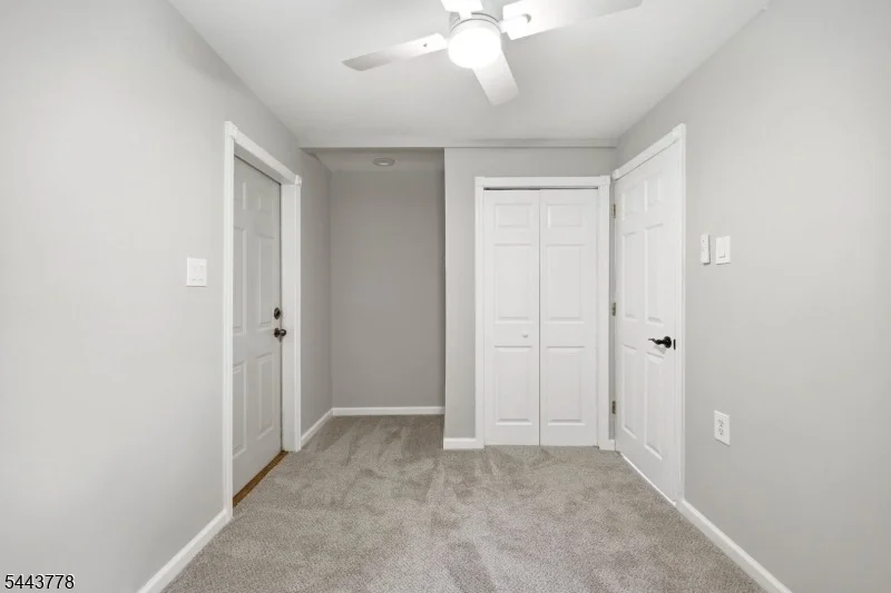 Photo of 82 Fairview Dr