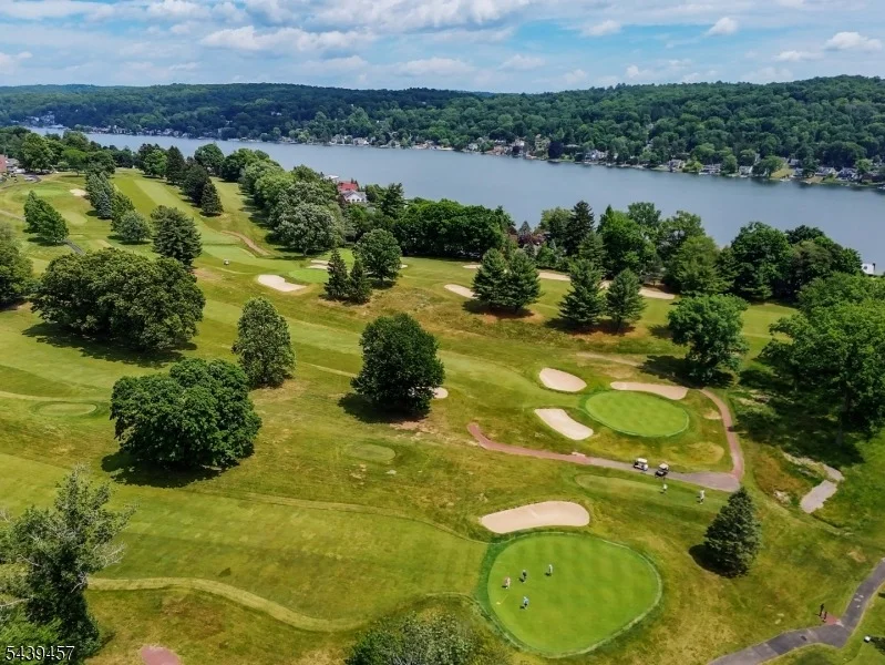 Photo of 12 Fairway Trl