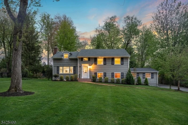 Photo of 28 Spring Ridge Dr