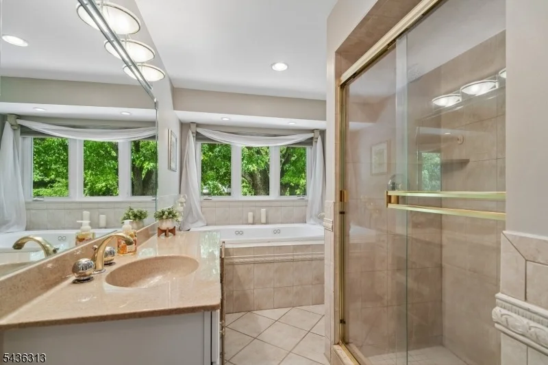 Photo of 18 Mary Ellen Dr
