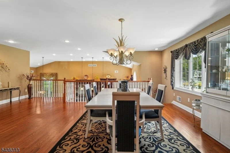 Photo of 18 Mary Ellen Dr