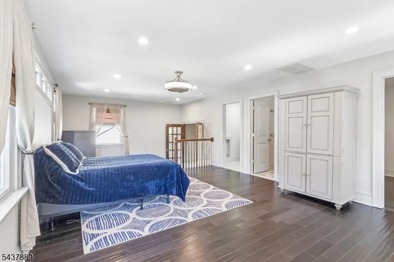 Photo of 1032 Kipling Rd