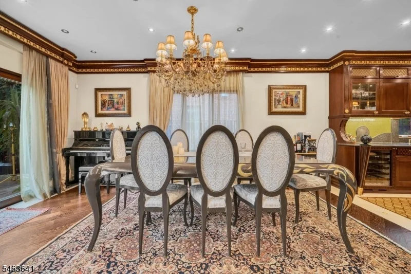 Photo of 1088 Dearborn Rd