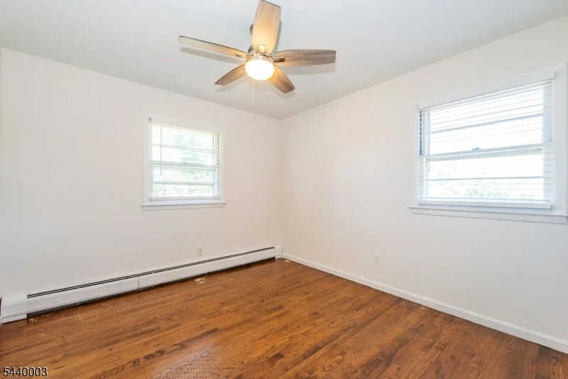 Photo of 8 Kennedy Dr