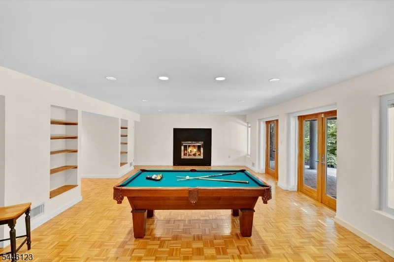 Photo of 30 Ellsworth Dr