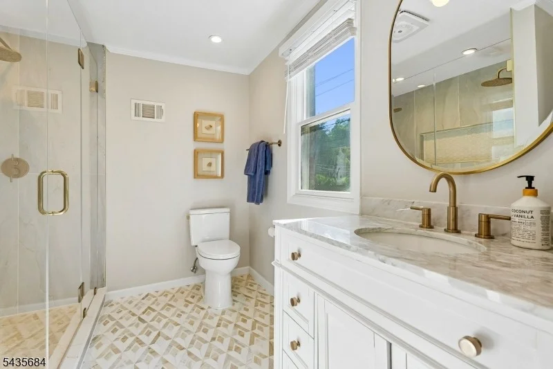 Photo of 32 Undercliff Ter