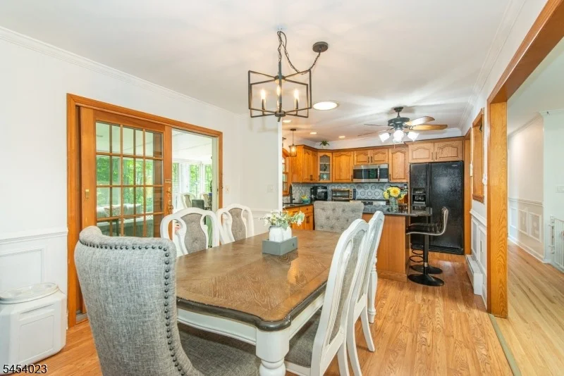 Photo of 42 Scenic Dr