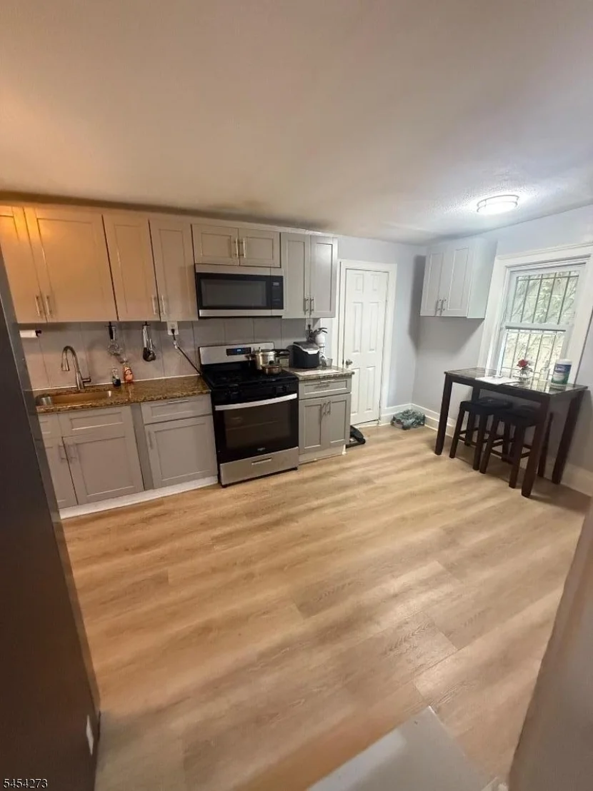 Photo of 12 Thomas St