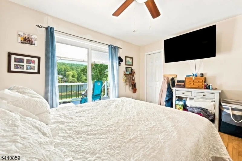 Photo of 194 Decker Pond Rd