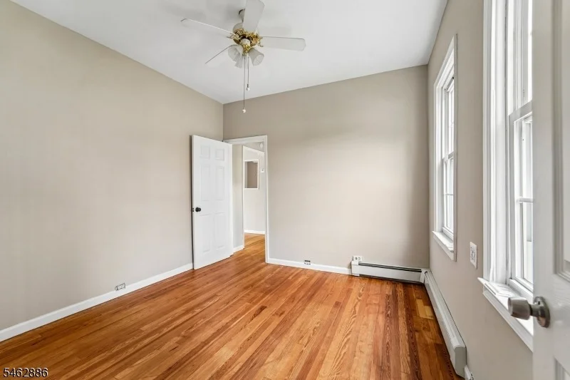 Photo of 119 Colfax Ave