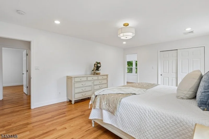 Photo of 650 Ridgewood Rd