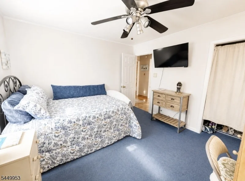 Photo of 501 Diamond Spring Rd