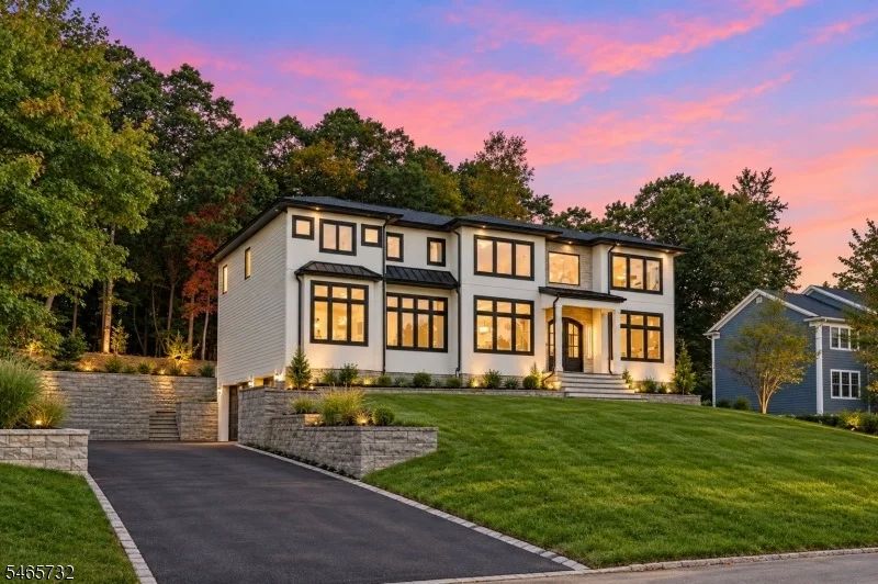 Photo of 6 Cliffside Dr