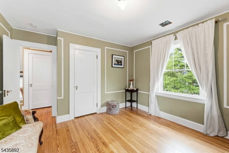 Photo of 16 Coolidge Ave