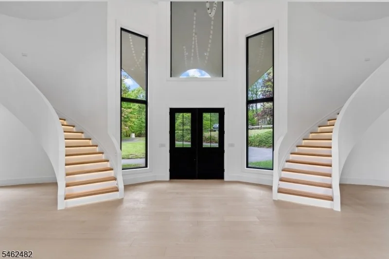 Photo of 809 West Shore Drive