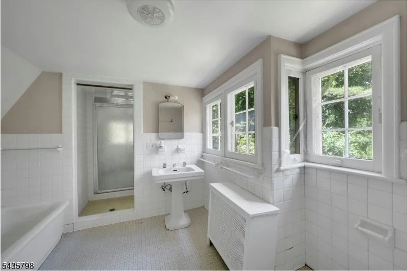 Photo of 475 Berkeley Ave