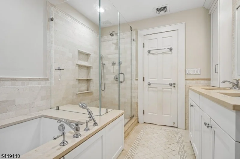 Photo of 74 Blackburn Rd