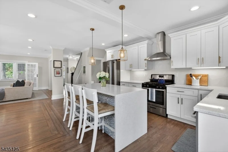 Photo of 54 Van Riper Ave